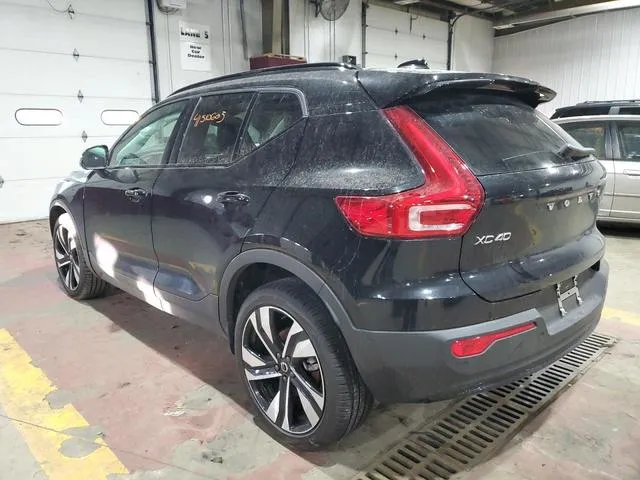 YV4L12UL8R2316450 2024 2024 Volvo XC40- Plus 2