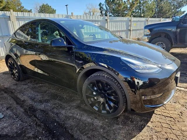 7SAYGDEE4NF368655 2022 2022 Tesla MODEL Y 4