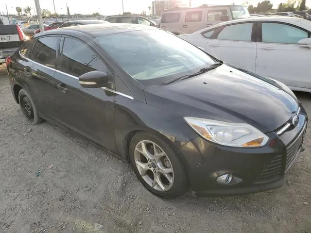 1FAHP3H2XCL130902 2012 2012 Ford Focus- Sel 4