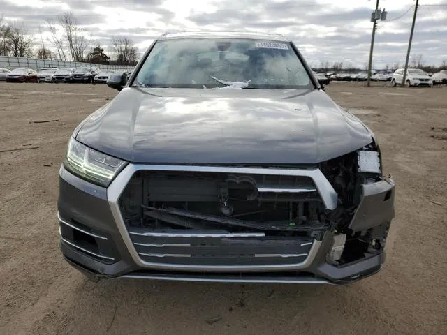 WA1LAAF73KD007650 2019 2019 Audi Q7- Premium Plus 5