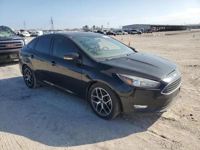 1FADP3H2XJL258990 2018 2018 Ford Focus- Sel 4