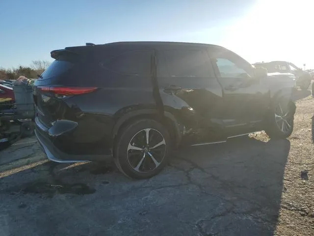 5TDLZRBH3NS243686 2022 2022 Toyota Highlander- Xse 3