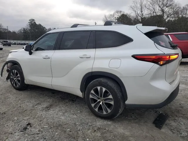 5TDHZRAH0NS101349 2022 2022 Toyota Highlander- Xle 2