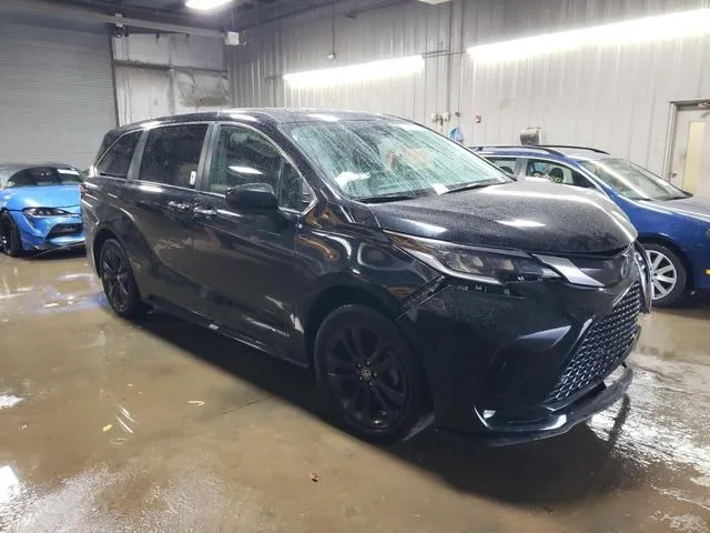 5TDXRKEC0MS056624 2021 2021 Toyota Sienna- Xse 4