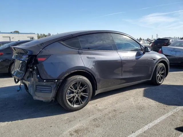 7SAYGDEE5SF242588 2025 2025 Tesla MODEL Y 3