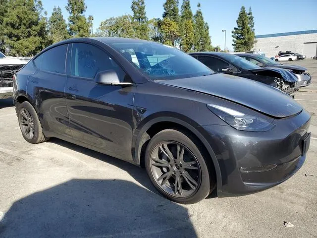 7SAYGDEE5SF242588 2025 2025 Tesla MODEL Y 4