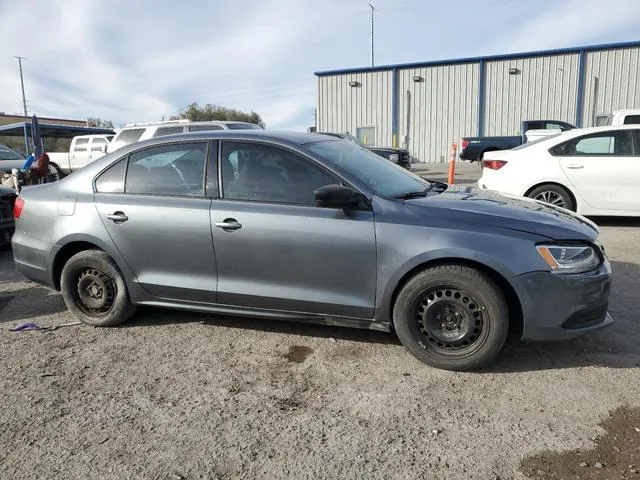 3VW2K7AJ6DM237028 2013 2013 Volkswagen Jetta- Base 4