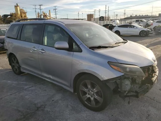 5TDXZ3DCXHS800145 2017 2017 Toyota Sienna- SE 4