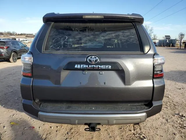 JTEPU5JR0P6091318 2023 2023 Toyota 4runner- SE 6