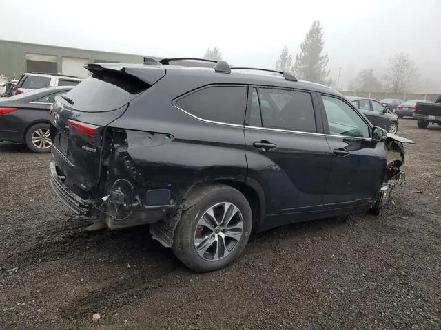 5TDKBRCH9PS599822 2023 2023 Toyota Highlander- Hybrid Xle 3