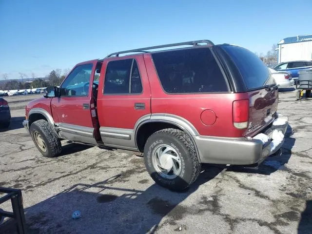 1GNDT13W8Y2241861 2000 2000 Chevrolet Blazer 2