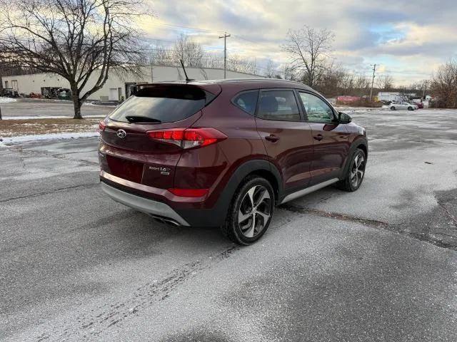 KM8J3CA26HU395573 2017 2017 Hyundai Tucson- Limited 4