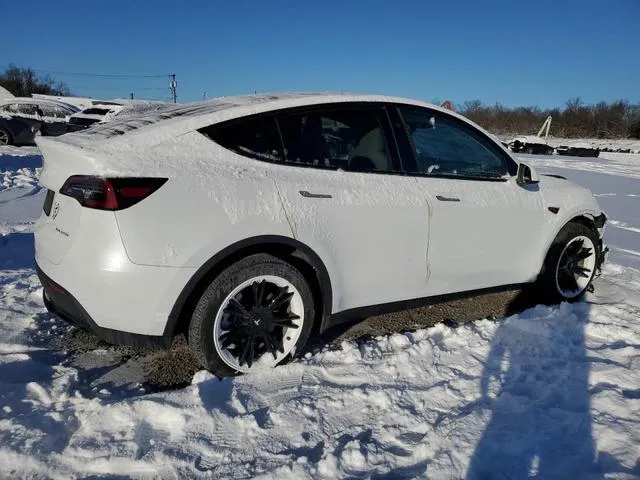 7SAYGDEE2RA258917 2024 2024 Tesla MODEL Y 3