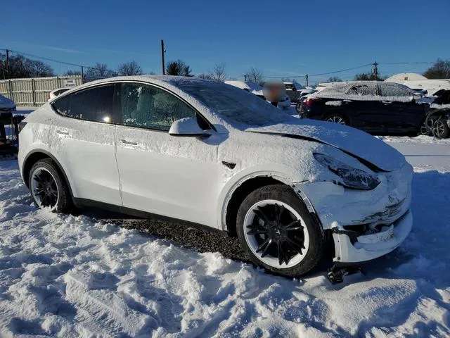 7SAYGDEE2RA258917 2024 2024 Tesla MODEL Y 4