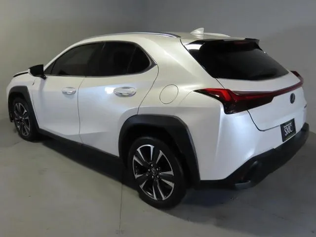 JTHY3JBH4K2014363 2019 2019 Lexus UX- 200 4