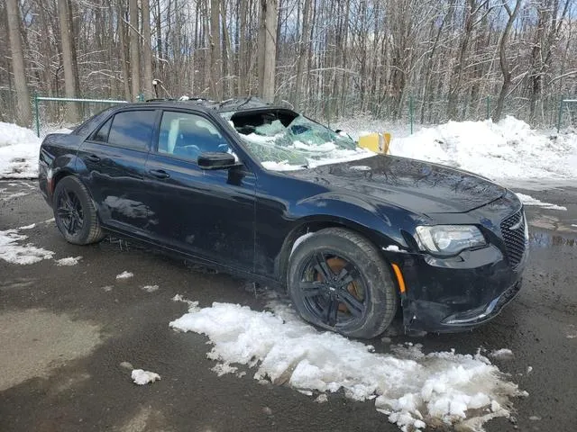 2C3CCAGG6HH512600 2017 2017 Chrysler 300- S 4