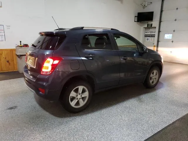 KL7CJPSM1MB372151 2021 2021 Chevrolet Trax- 1LT 3