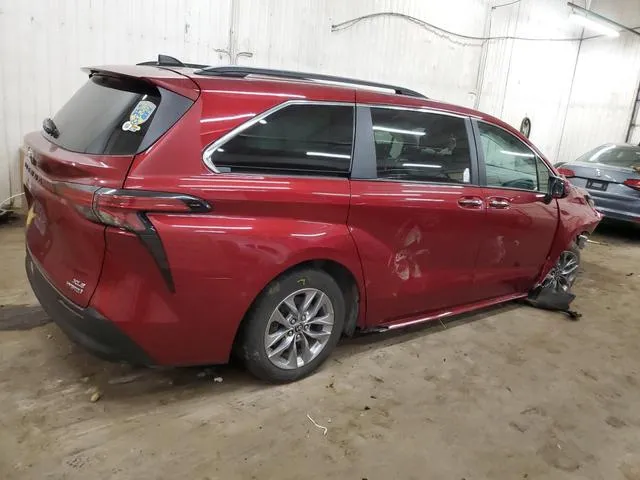 5TDYRKEC8NS085424 2022 2022 Toyota Sienna- Xle 3