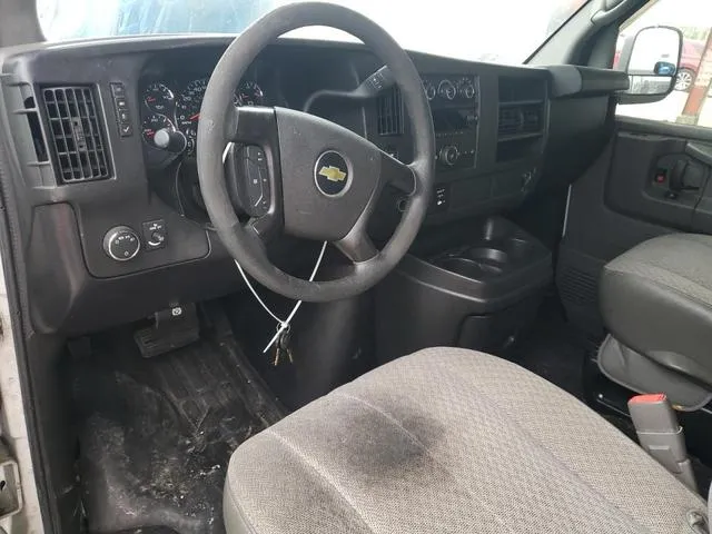 1GCWGGCA2D1120899 2013 2013 Chevrolet Express 8