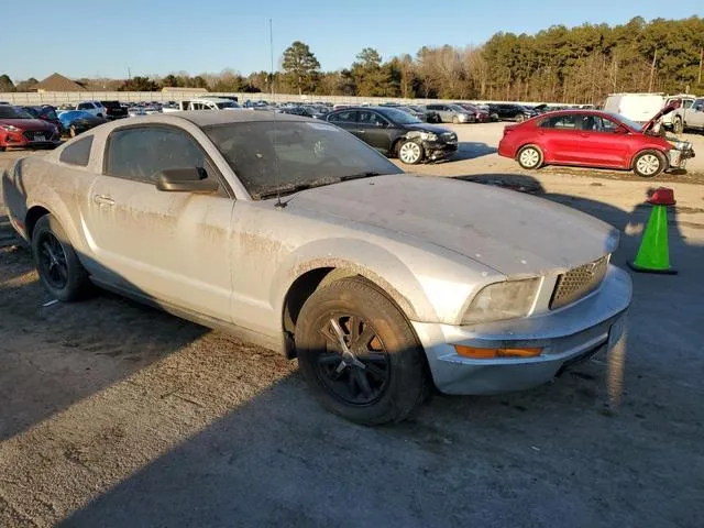 1ZVFT80NX55115868 2005 2005 Ford Mustang 4