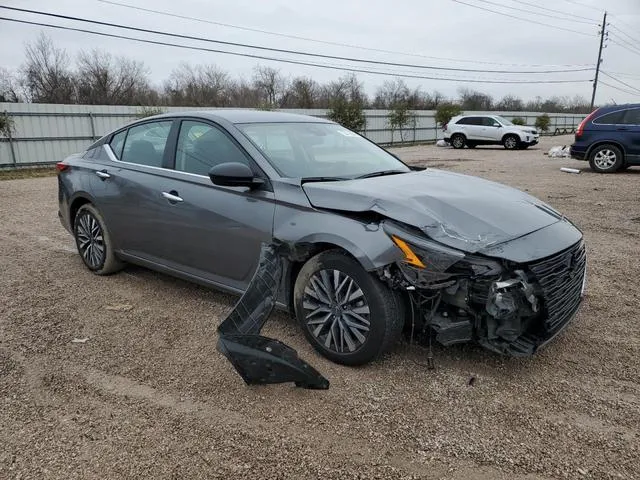 1N4BL4DV1RN424158 2024 2024 Nissan Altima- SV 4