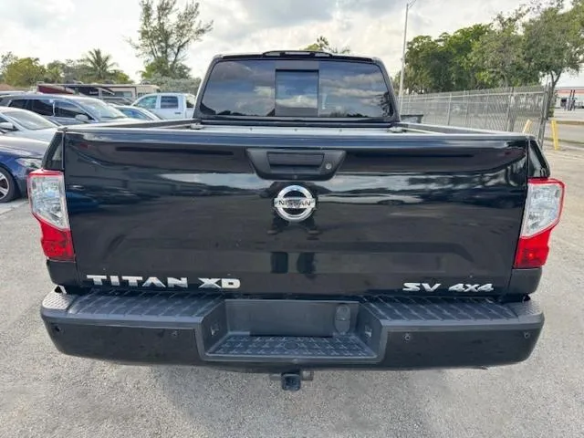 1N6BA1F4XHN565096 2017 2017 Nissan Titan- SL 6