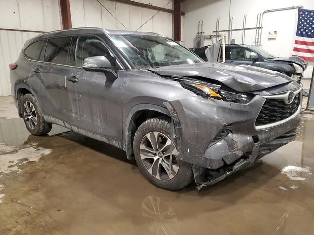 5TDGZRBH1MS548586 2021 2021 Toyota Highlander- Xle 4