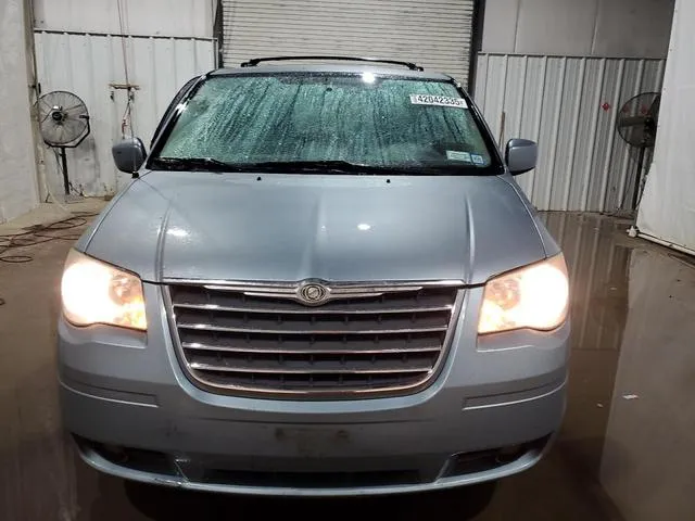 2A8HR54189R558215 2009 2009 Chrysler Town and Country- Touring 5