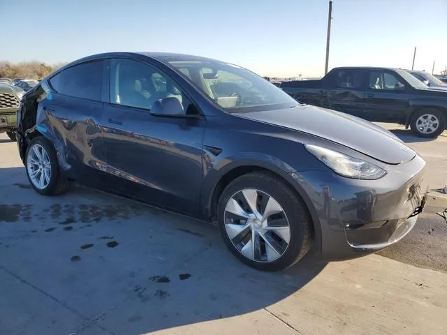 7SAYGDEE8NF364110 2022 2022 Tesla MODEL Y 4