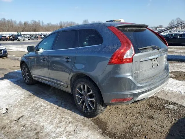 YV449MRR9H2122787 2017 2017 Volvo XC60- T6 Dynamic 2