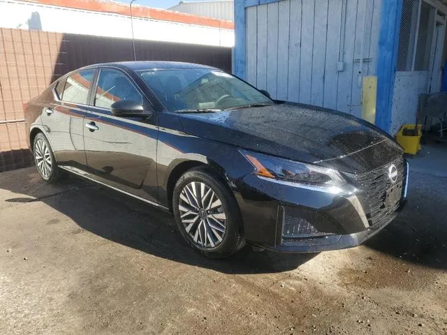 1N4BL4DV8SN343955 2025 2025 Nissan Altima- SV 4