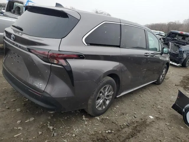 5TDKRKECXRS180241 2024 2024 Toyota Sienna- LE 3