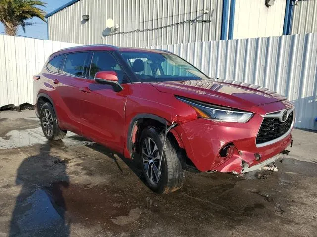 5TDGZRAH5MS534272 2021 2021 Toyota Highlander- Xle 4