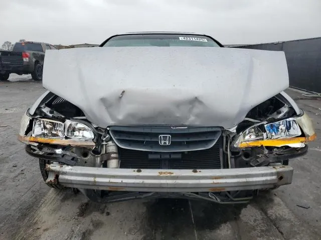 1HGCG3157XA007540 1999 1999 Honda Accord- EX 5