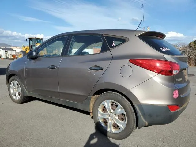 KM8JT3AC9AU068843 2010 2010 Hyundai Tucson- Gls 2