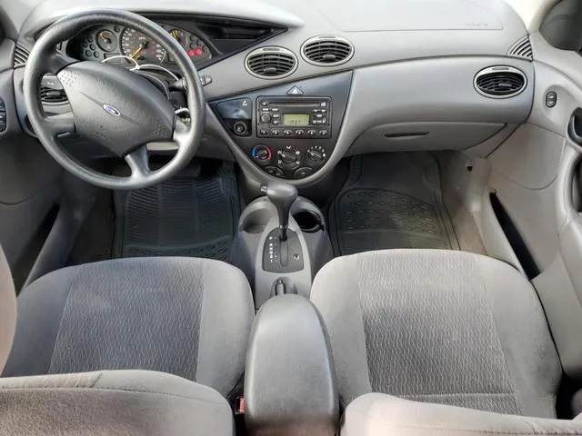 1FAFP36391W125656 2001 2001 Ford Focus- SE 8