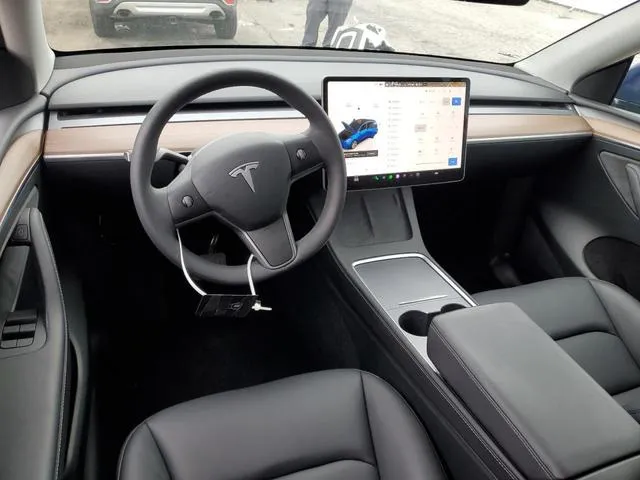 7SAYGDED5RF082102 2024 2024 Tesla MODEL Y 8