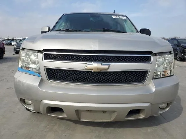 1GNFC16028R257139 2008 2008 Chevrolet Suburban- C1500 Ls 5