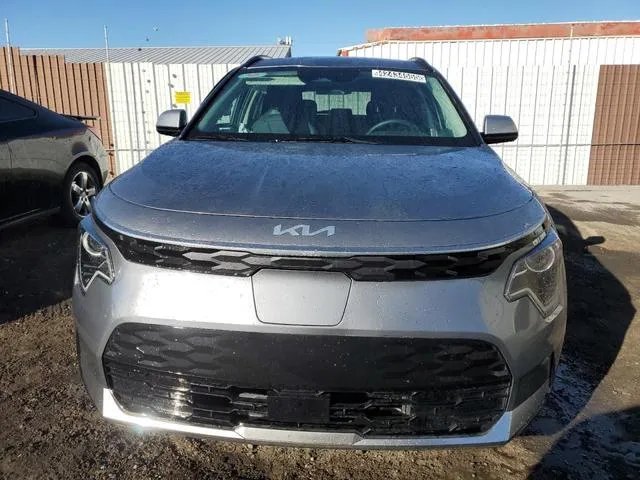 KNDCR3L17P5045944 2023 2023 KIA Niro- Wind 5