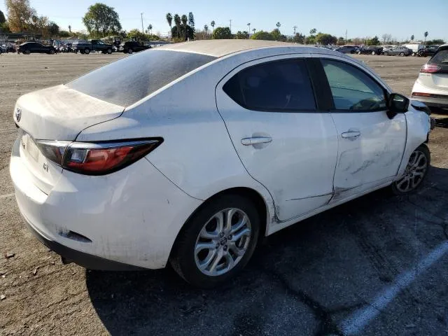 3MYDLBYV9HY187228 2017 2017 Toyota Yaris 3