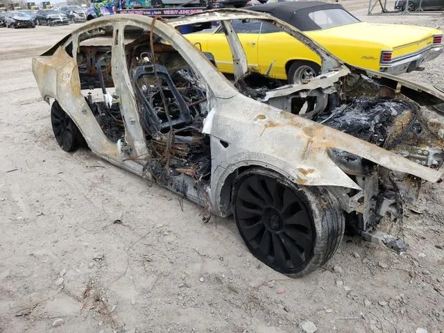 7SAYGDEF4NF318654 2022 2022 Tesla MODEL Y 4