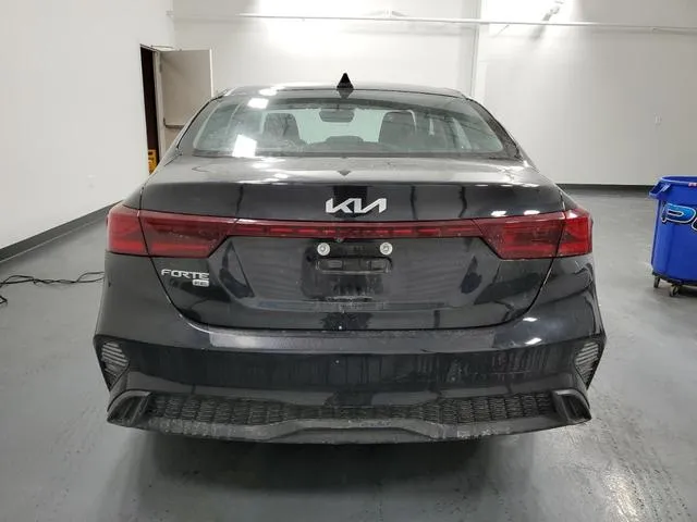 3KPF24AD8PE580872 2023 2023 KIA Forte- LX 6