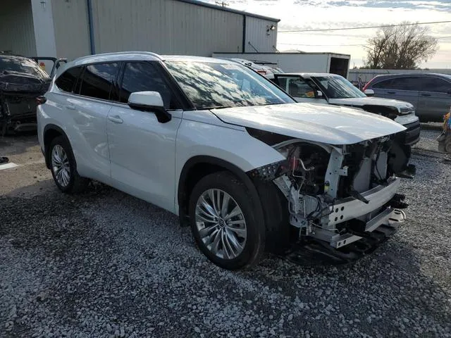 5TDKDRAH2RS540711 2024 2024 Toyota Highlander- LE 4