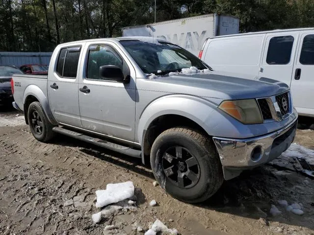 1N6AD07U45C428643 2005 2005 Nissan Frontier- Crew Cab Le 4