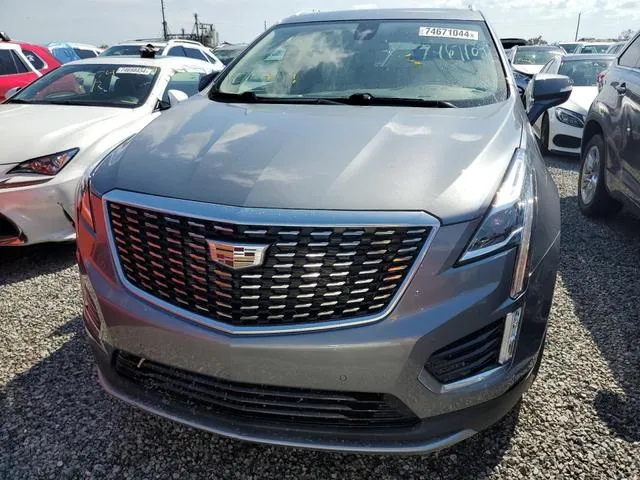 1GYKNCRS9LZ161604 2020 2020 Cadillac XT5- Premium Luxury 5