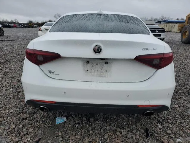 ZARFAECN0J7591697 2018 2018 Alfa Romeo Giulia- TI 6