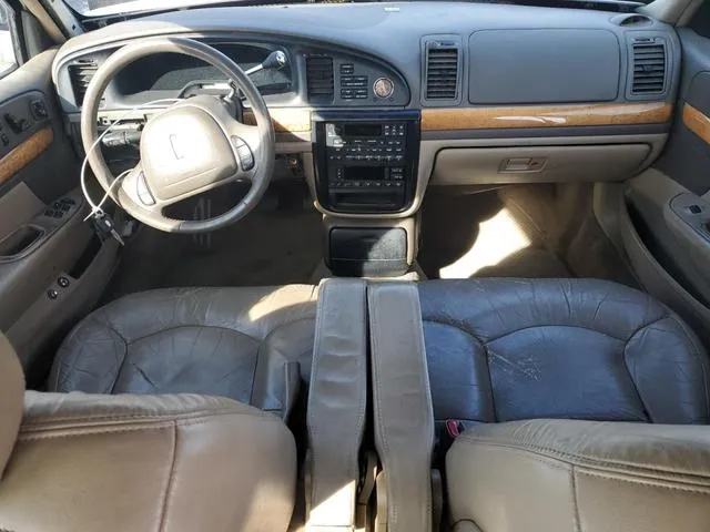 1LNHM97V42Y620508 2002 2002 Lincoln Continental 8