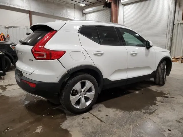 YV4162UK6L2326787 2020 2020 Volvo XC40- T5 Momentum 3