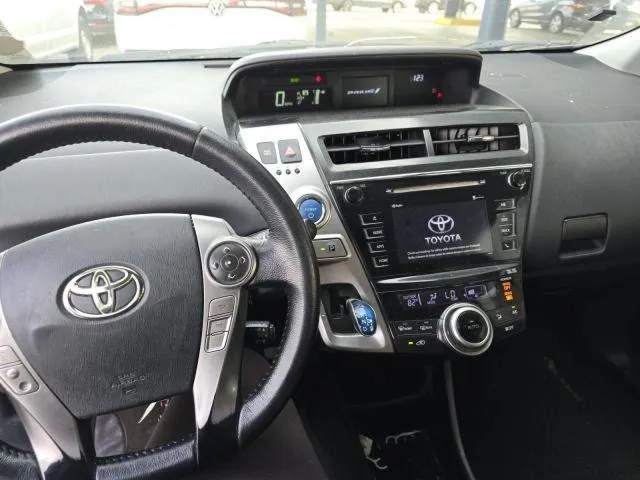 JTDZN3EU2FJ015799 2015 2015 Toyota Prius 9