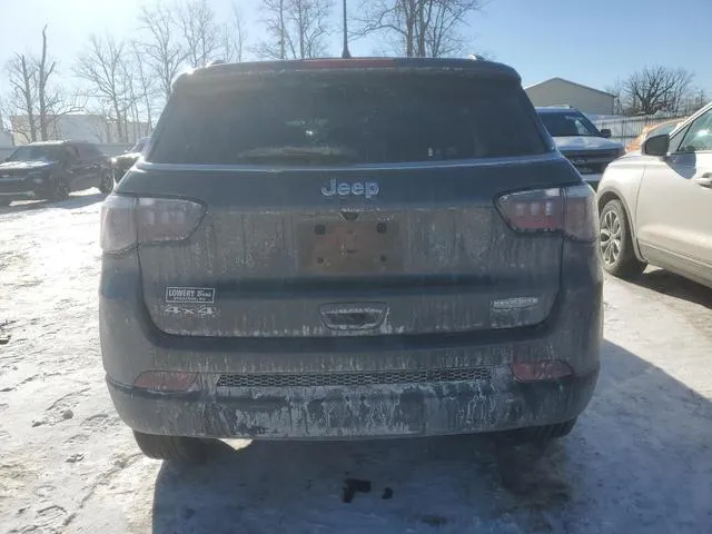 3C4NJDBB9JT256764 2018 2018 Jeep Compass- Latitude 6